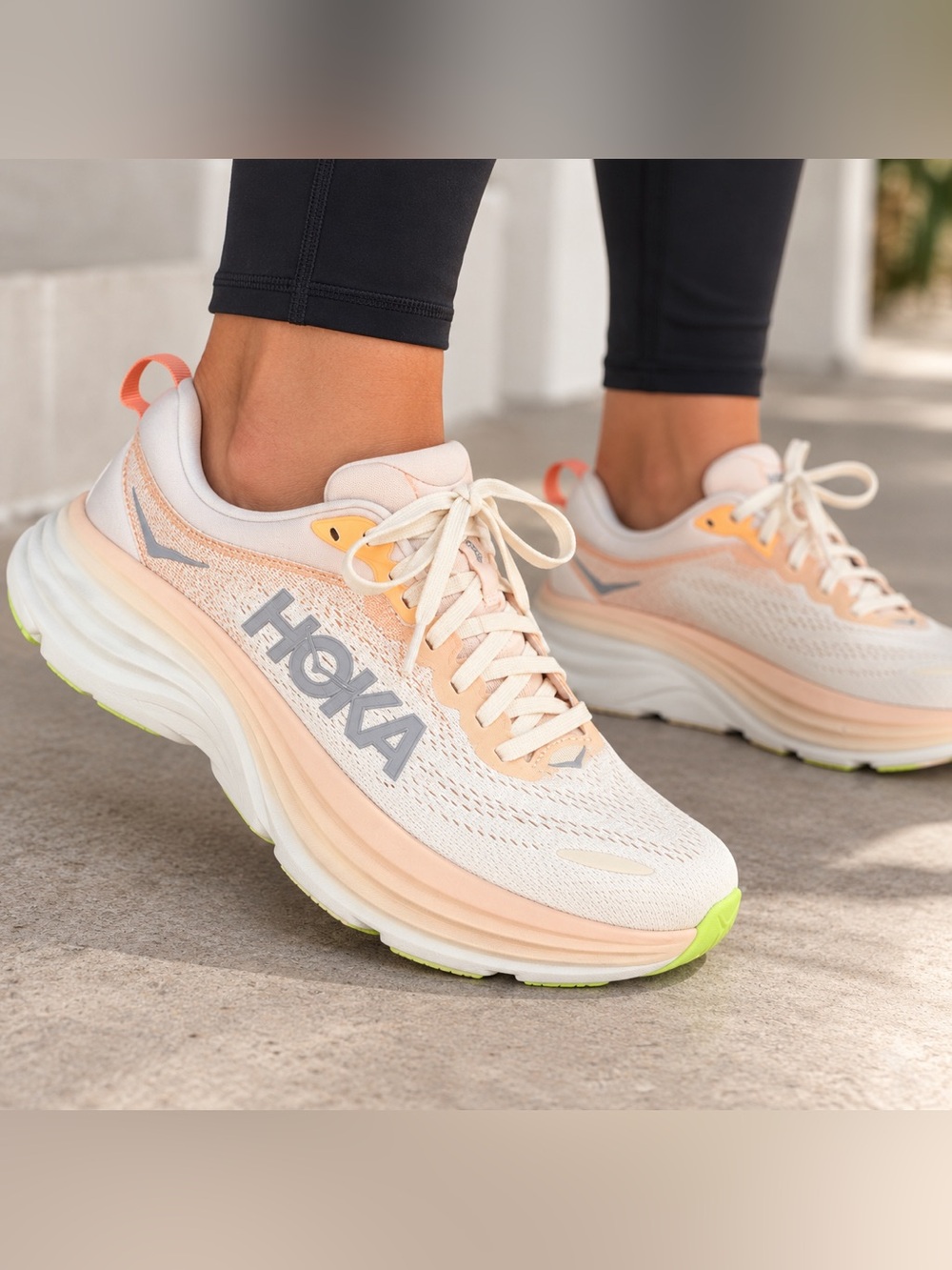 HOKA Bondi 8 Cream Vanilla Running Shoes Women’s Size 7B
